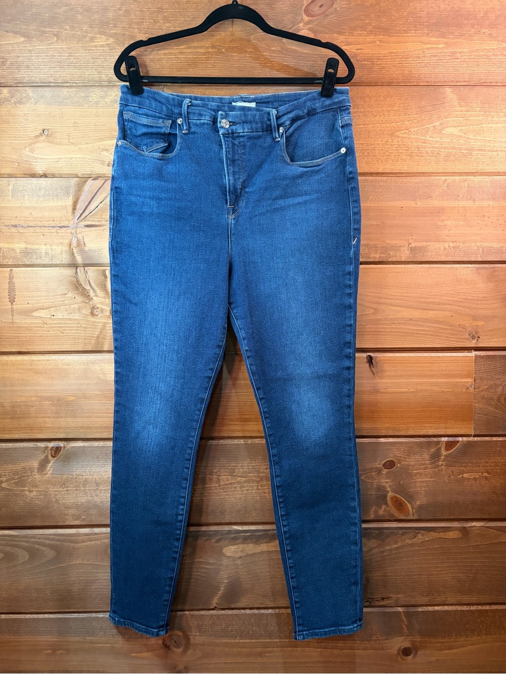 Good American Women's Skinny Jeans in Medium Blue Wash